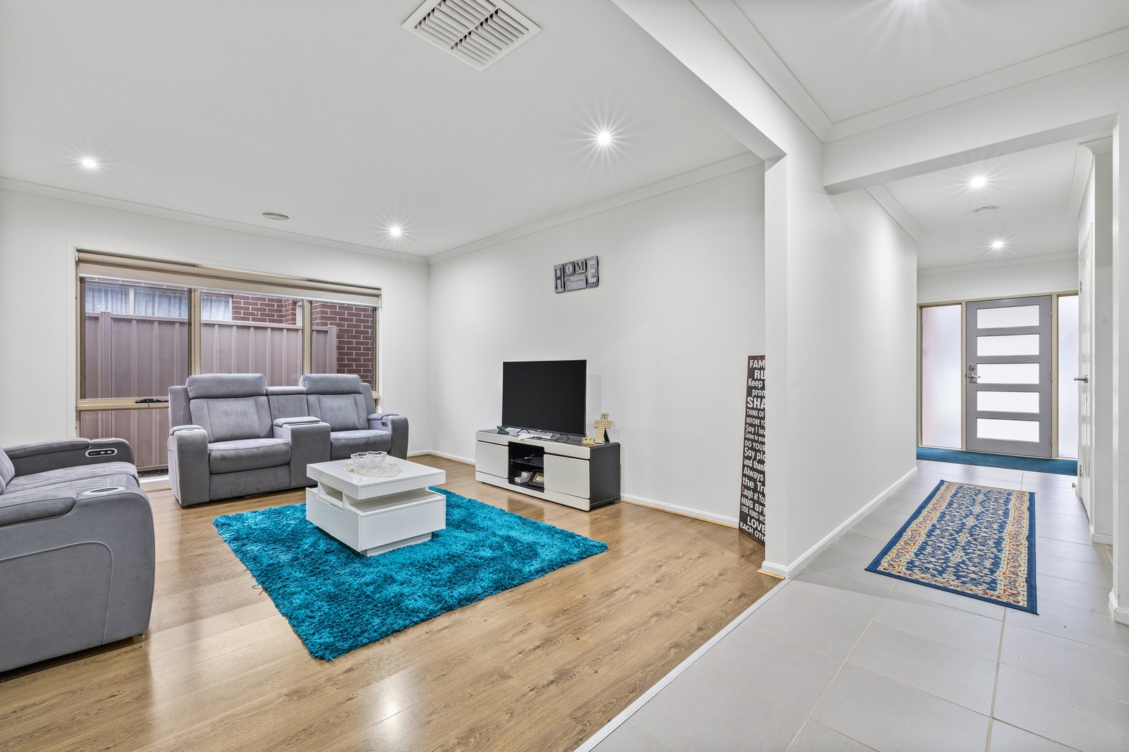 9 Miro Way, Fraser Rise, VIC 3336, Fraser Rise - Thumbnail 2