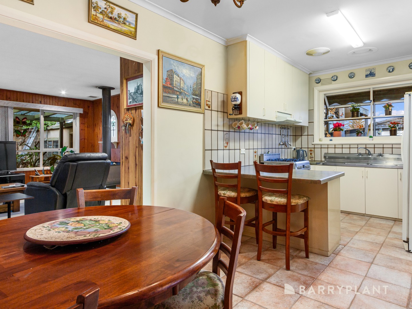 9 Monaro Close, Wantirna South, VIC 3152, Wantirna South - Thumbnail 4