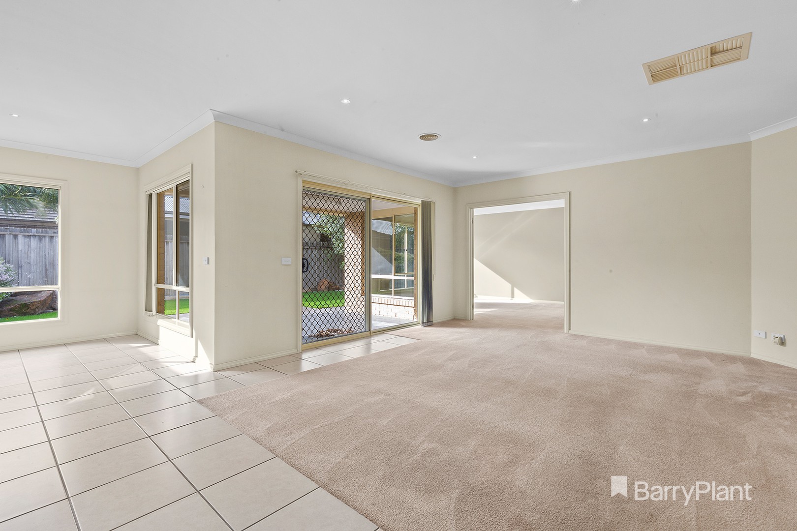 9 Montpelier Drive, Berwick, VIC 3806, Berwick - Thumbnail 2