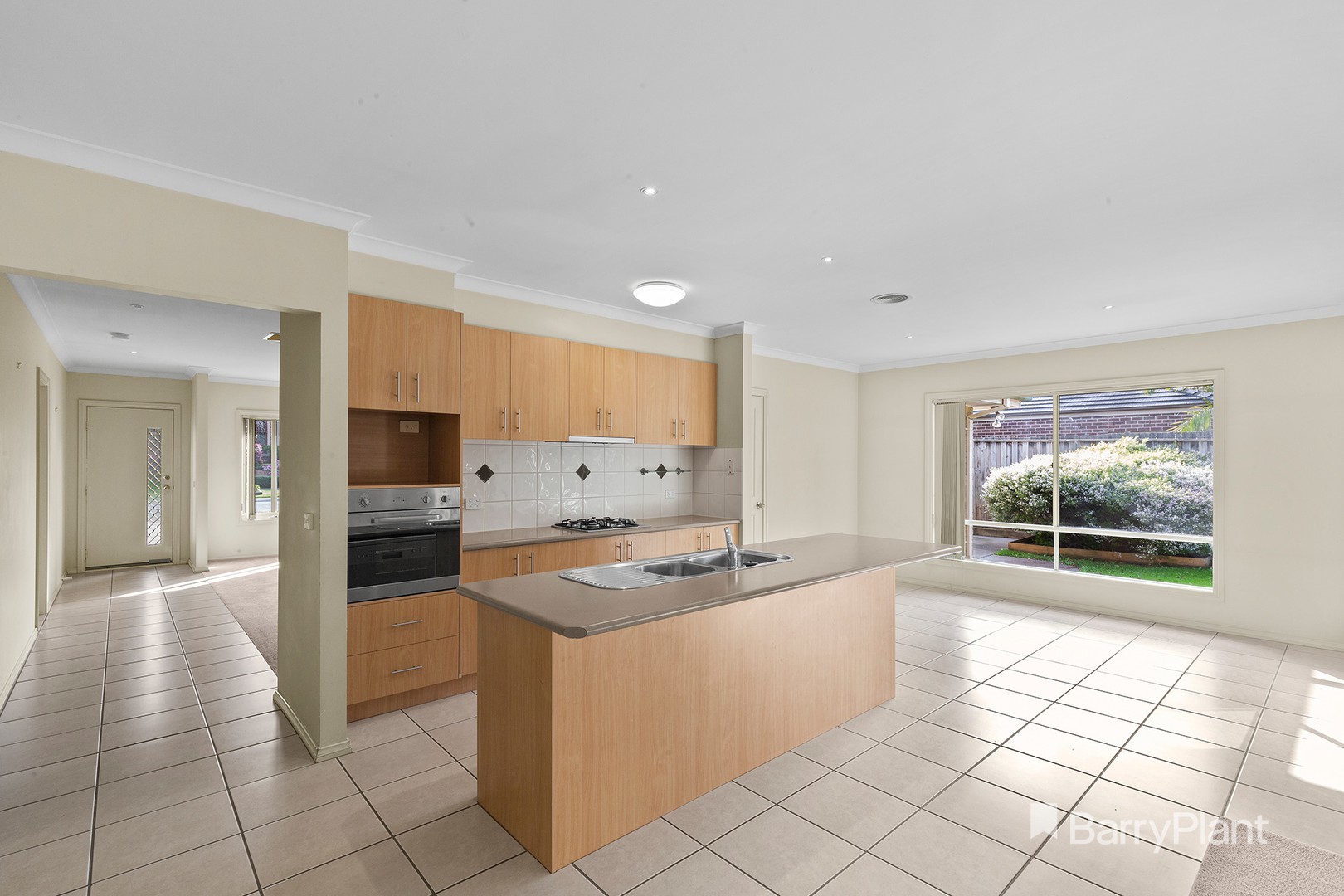 9 Montpelier Drive, Berwick, VIC 3806, Berwick - Thumbnail 3
