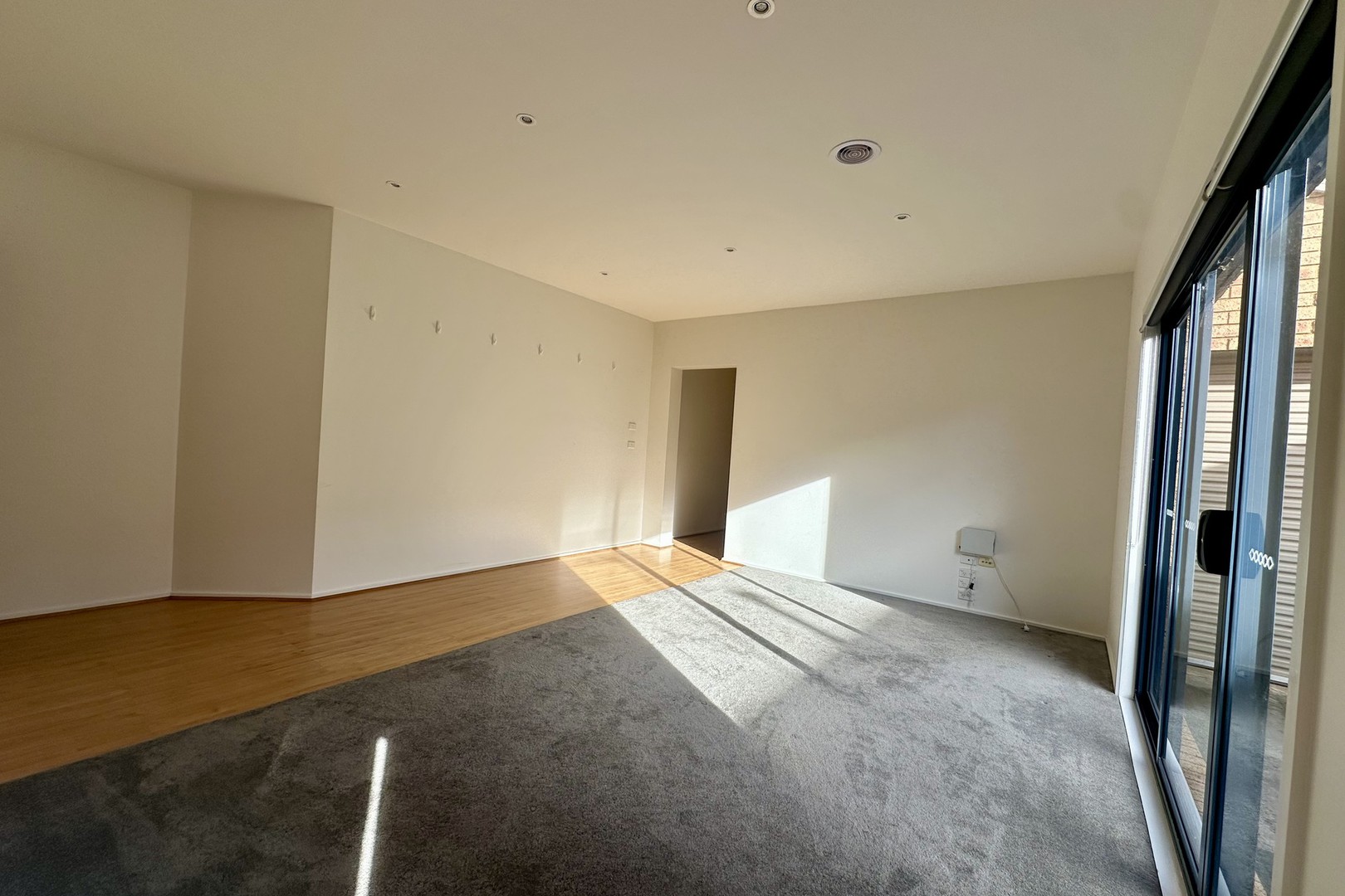 9 Morwell Gardens, Caroline Springs, VIC 3023 - Thumbnail 1 - 17/06/2025