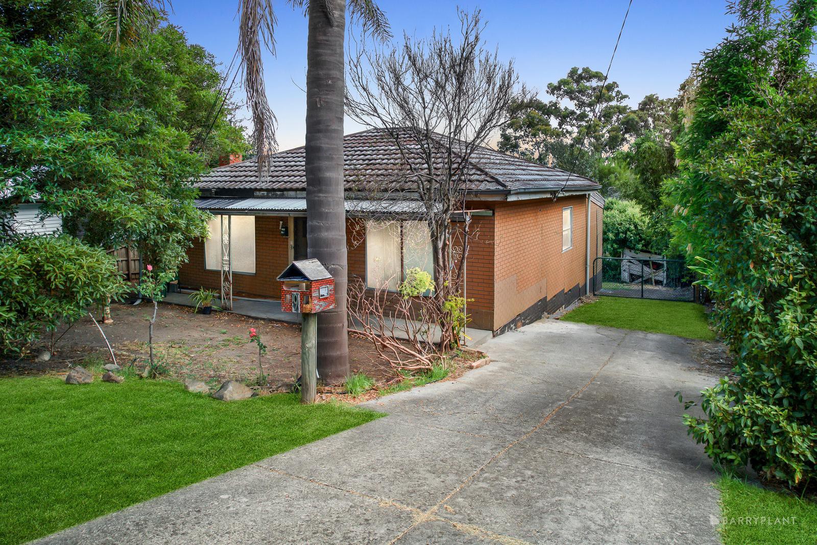 9 Myrtle Crescent, Ferntree Gully, VIC 3156 - Thumbnail 1 - 26/02/2025