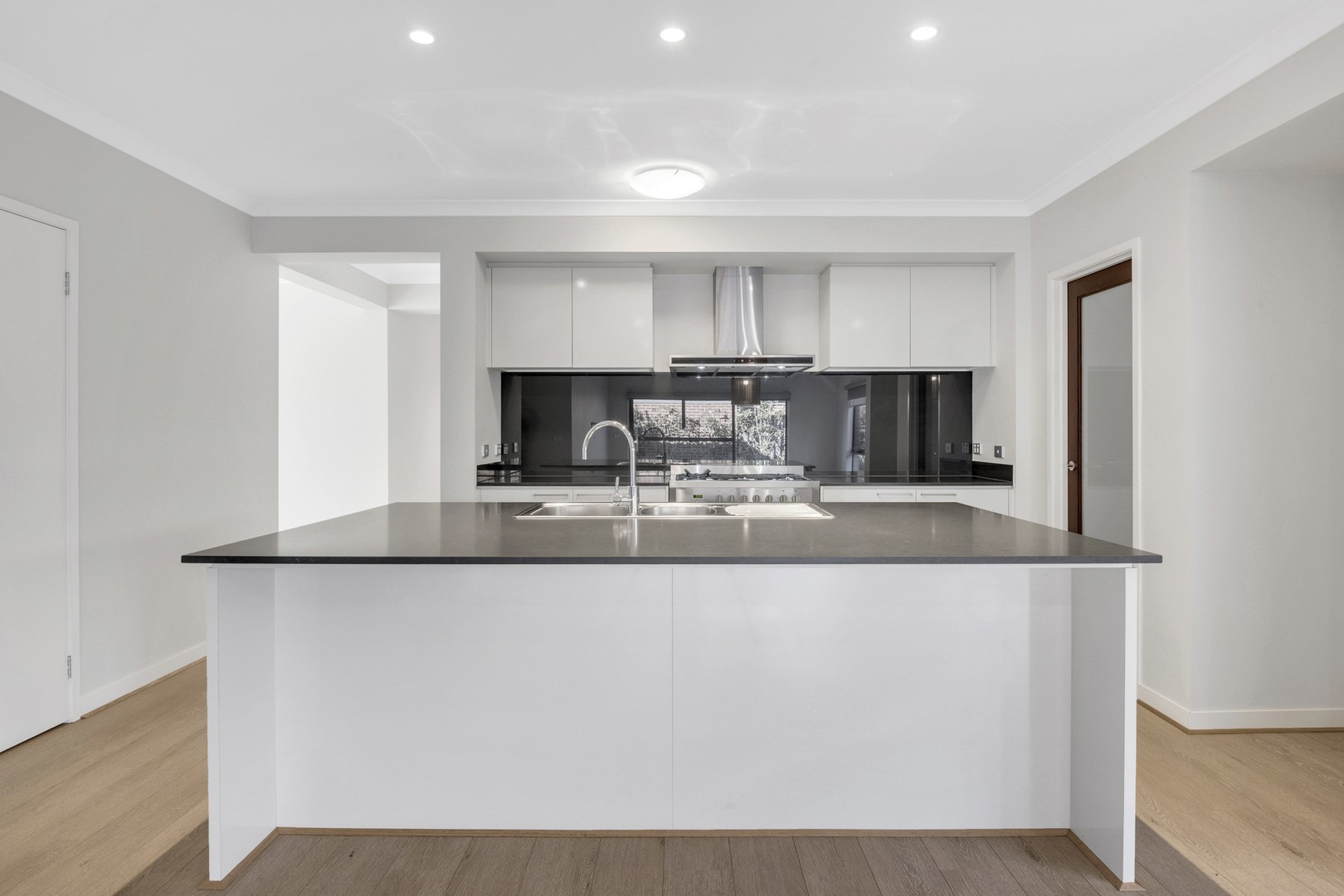 9 Nattai Street, Craigieburn, VIC 3064, Craigieburn - Thumbnail 3