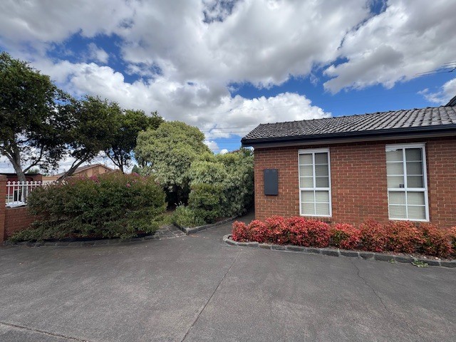 9 Newcombe Court, Mill Park, VIC 3082 - Thumbnail 2 - 22/01/2026