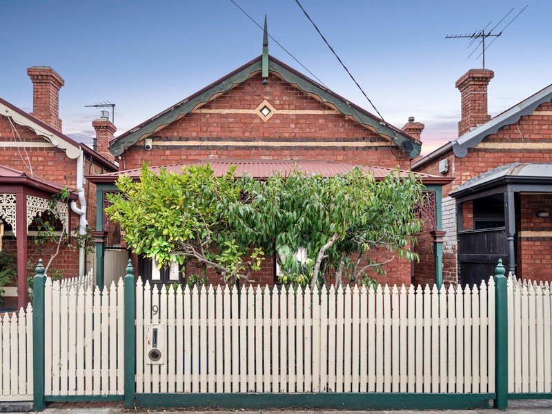 9 Newton Parade, Moonee Ponds, VIC 3039 - Image - 07/05/2026