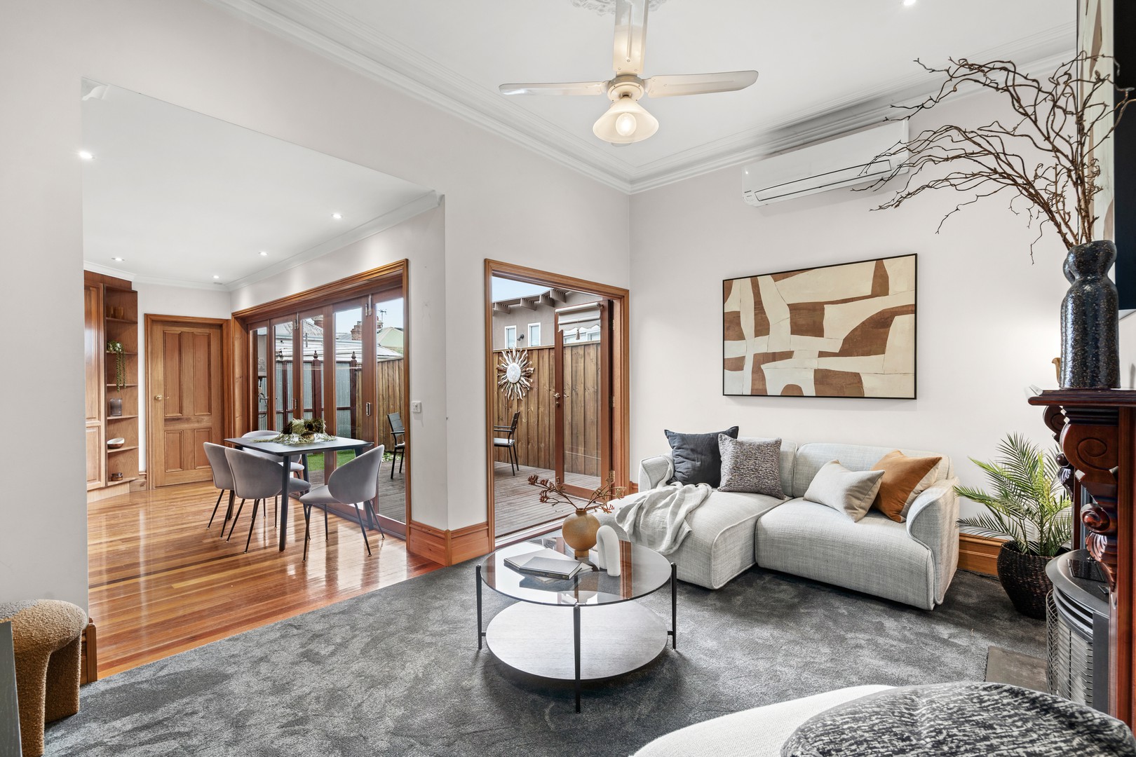 9 Newton Parade, Moonee Ponds, VIC 3039 - Thumbnail 2 - 07/05/2026