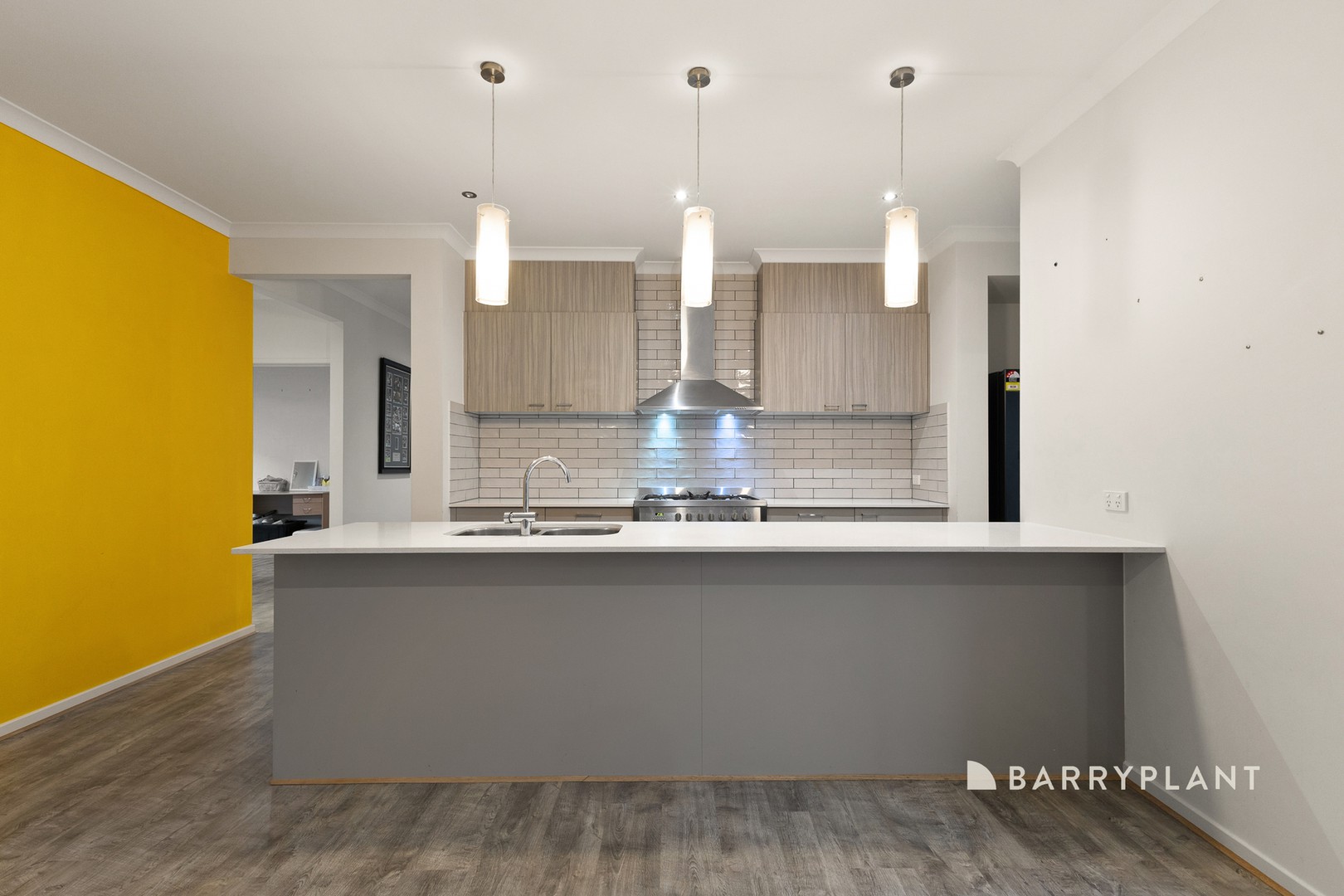 9 Nirvana Avenue, Officer, VIC 3809 - Thumbnail 2 - 27/04/2026