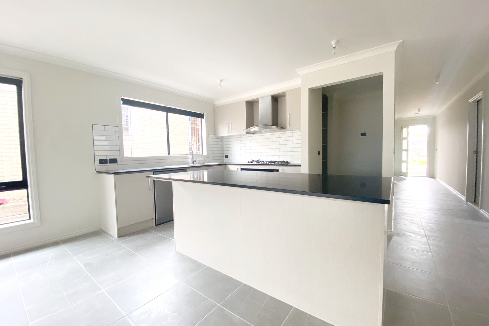 9 Niseko Crescent, Pakenham, VIC 3810, Pakenham - Thumbnail 4