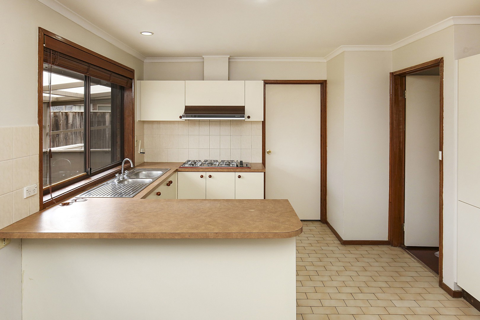 9 Oakbank Avenue, Mill Park, VIC 3082 - Thumbnail 1 - 28/10/2025