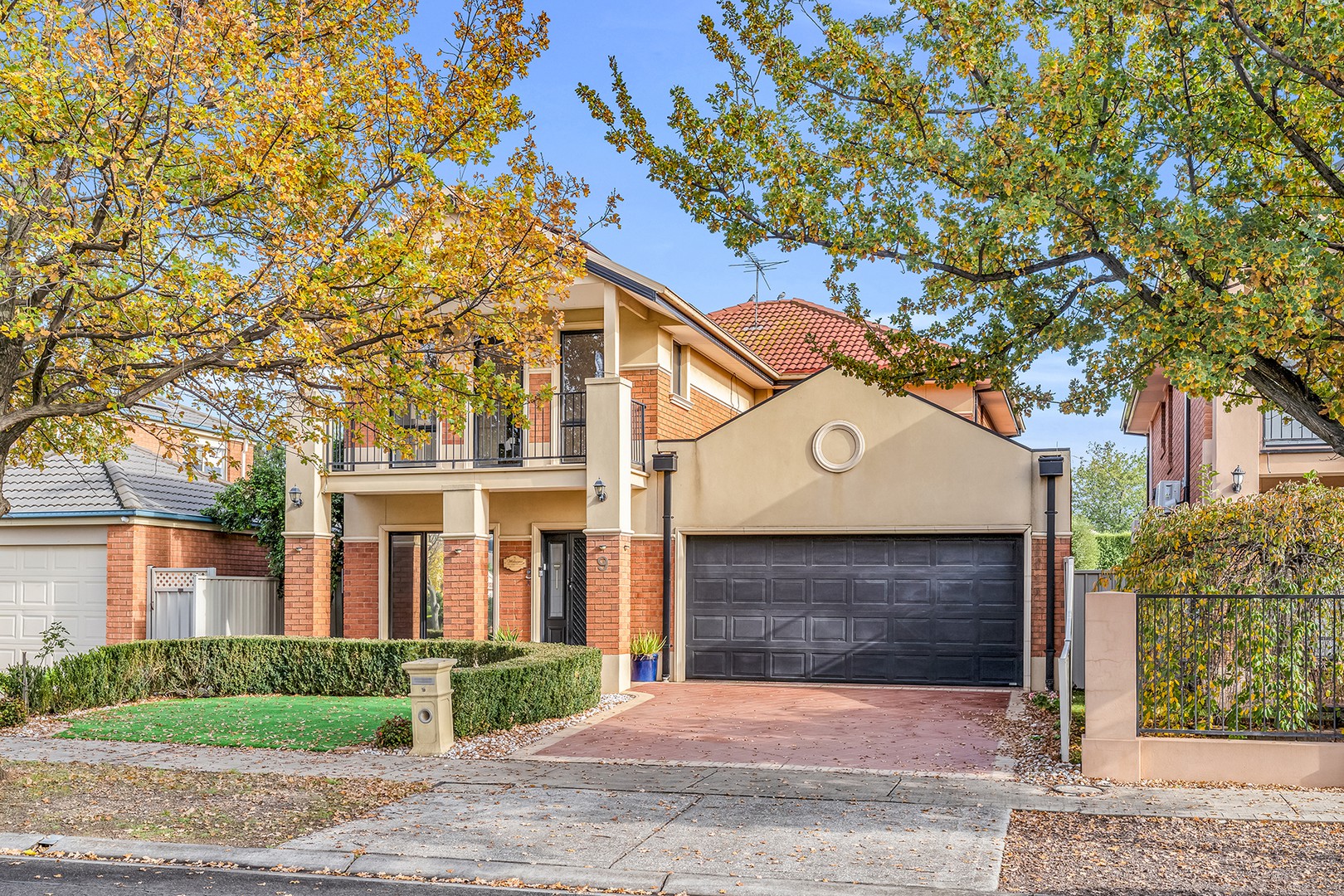 9 Old Hall Drive, Caroline Springs, VIC 3023, Caroline Springs - Thumbnail 2