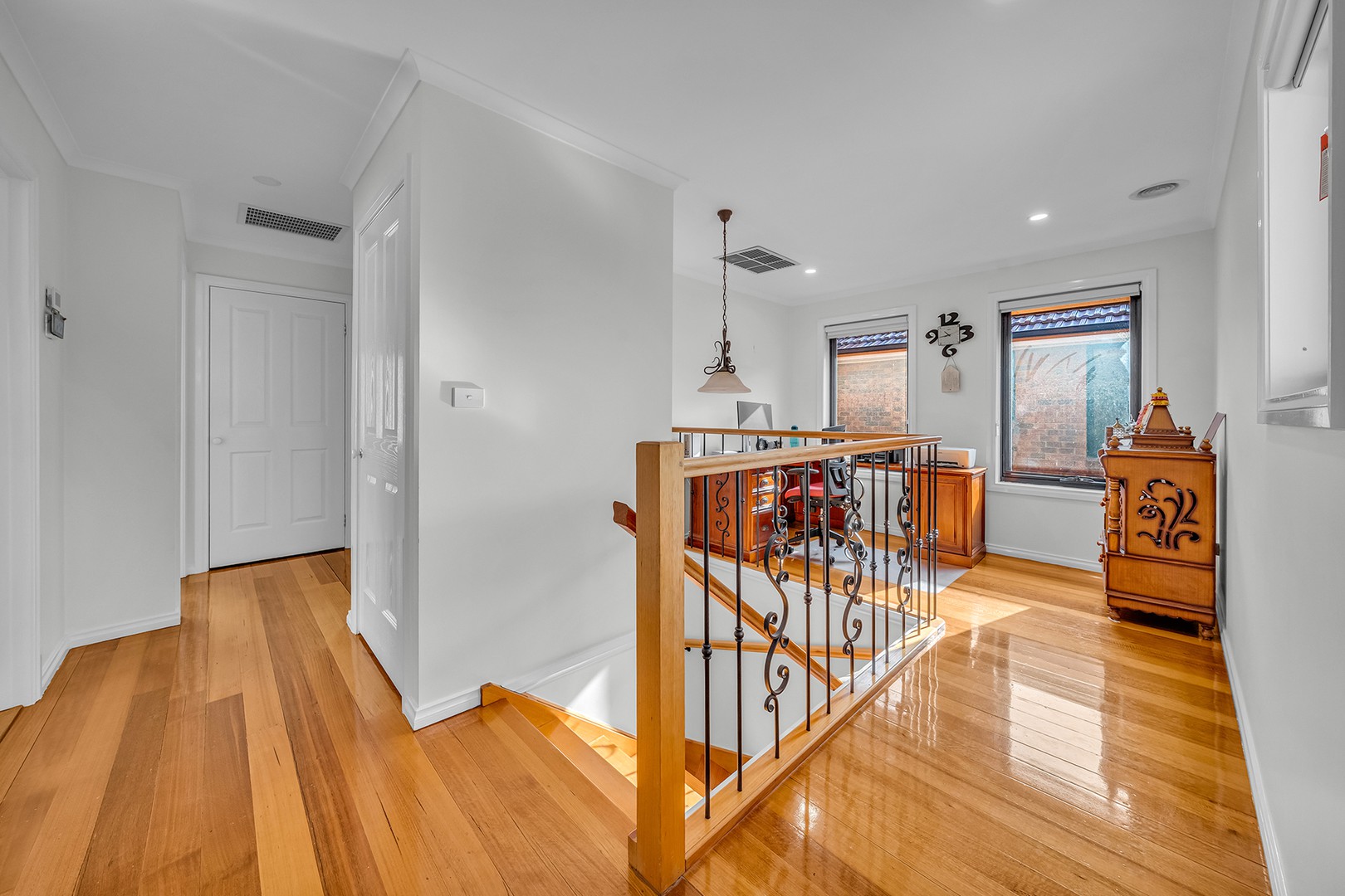 9 Old Hall Drive, Caroline Springs, VIC 3023, Caroline Springs - Thumbnail 3