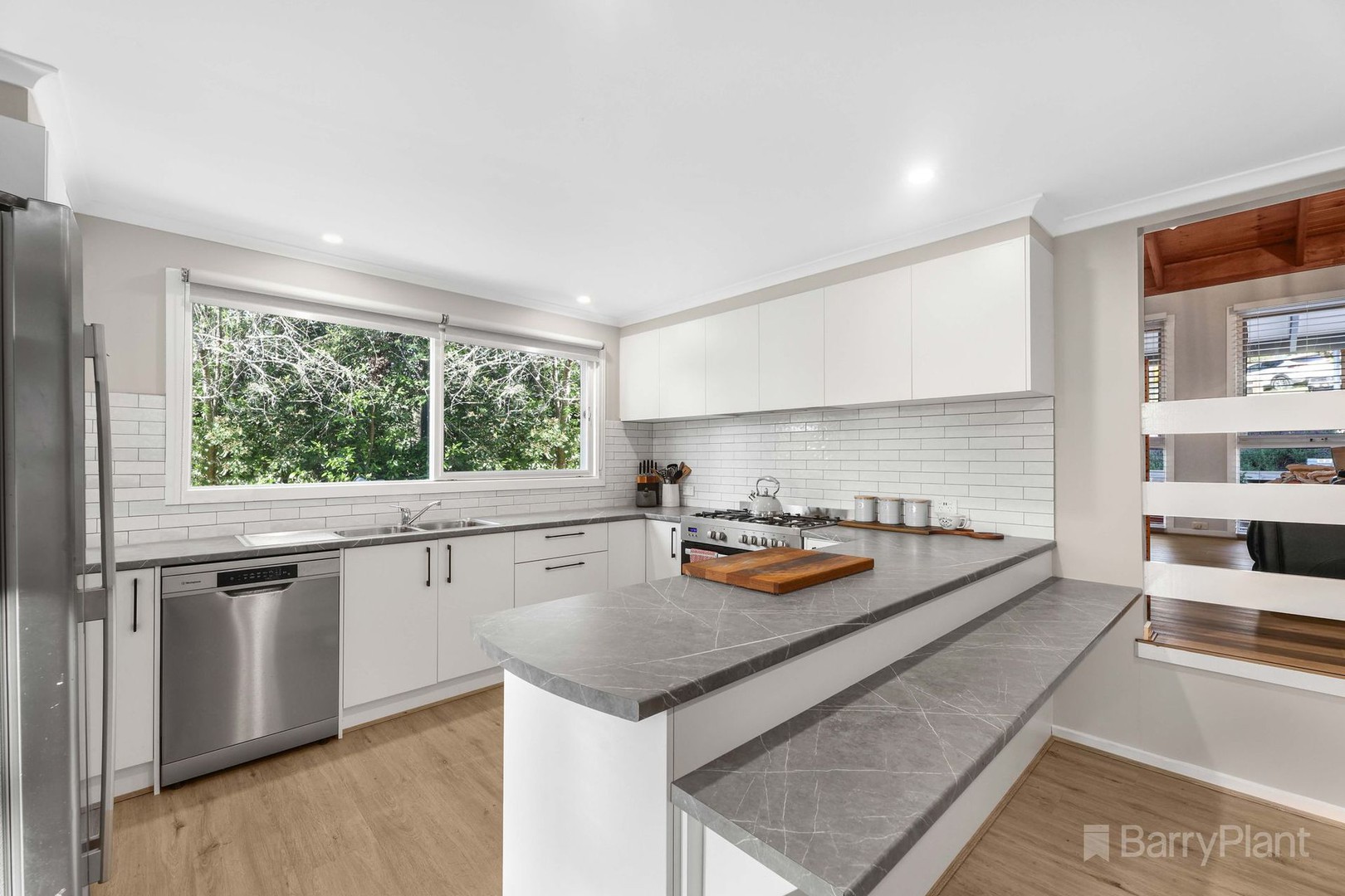 9 Old Warburton Road, Seville, VIC 3139, Seville - Thumbnail 4