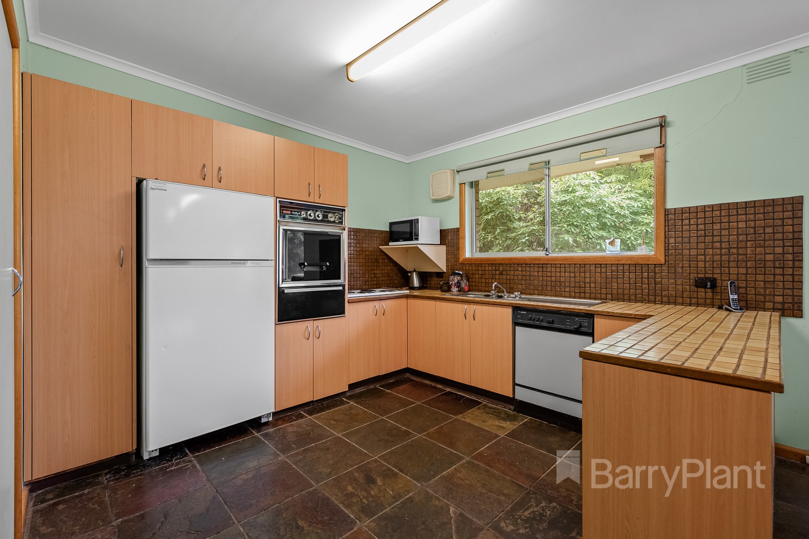 9 O'Sullivan Road, Glen Waverley, VIC 3150, Glen Waverley - Thumbnail 5