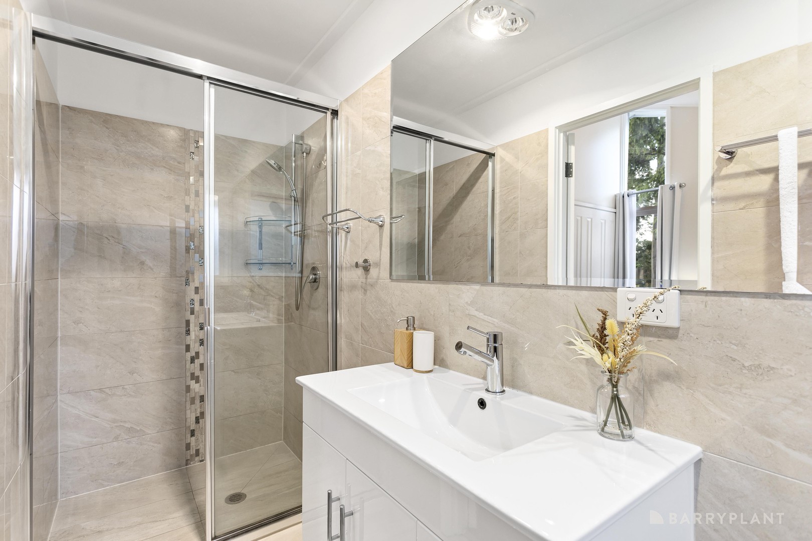 9 Owens Street, Doncaster East, VIC 3109, Doncaster East - Thumbnail 8