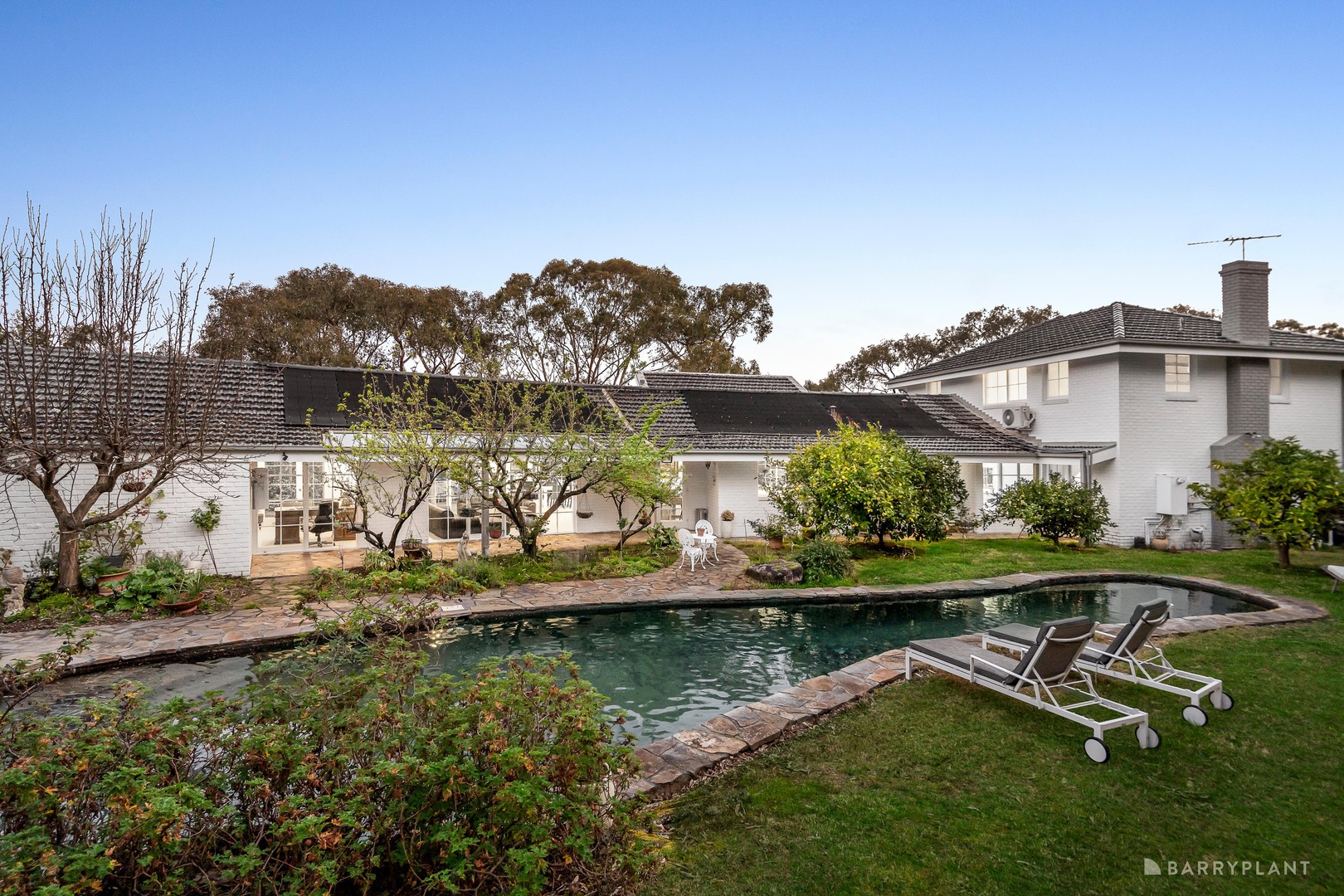 9 Pambara Court, Donvale, VIC 3111 - Thumbnail 2 - 06/10/2025