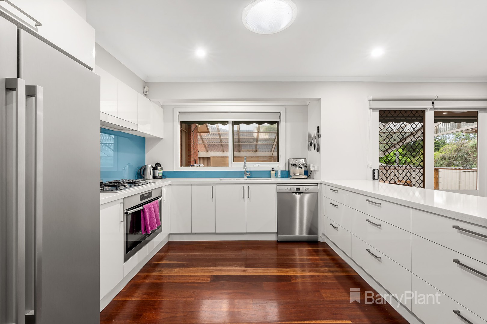 9 Parry  Road, Eltham, VIC 3095 - Thumbnail 1 - 16/11/2021