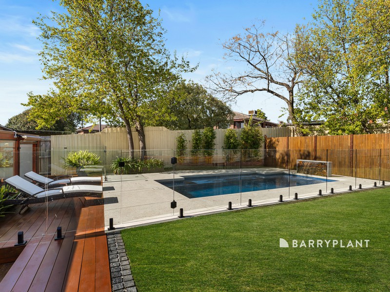 9 Patterson Court, Endeavour Hills, VIC 3802 - Image - 15/09/2026