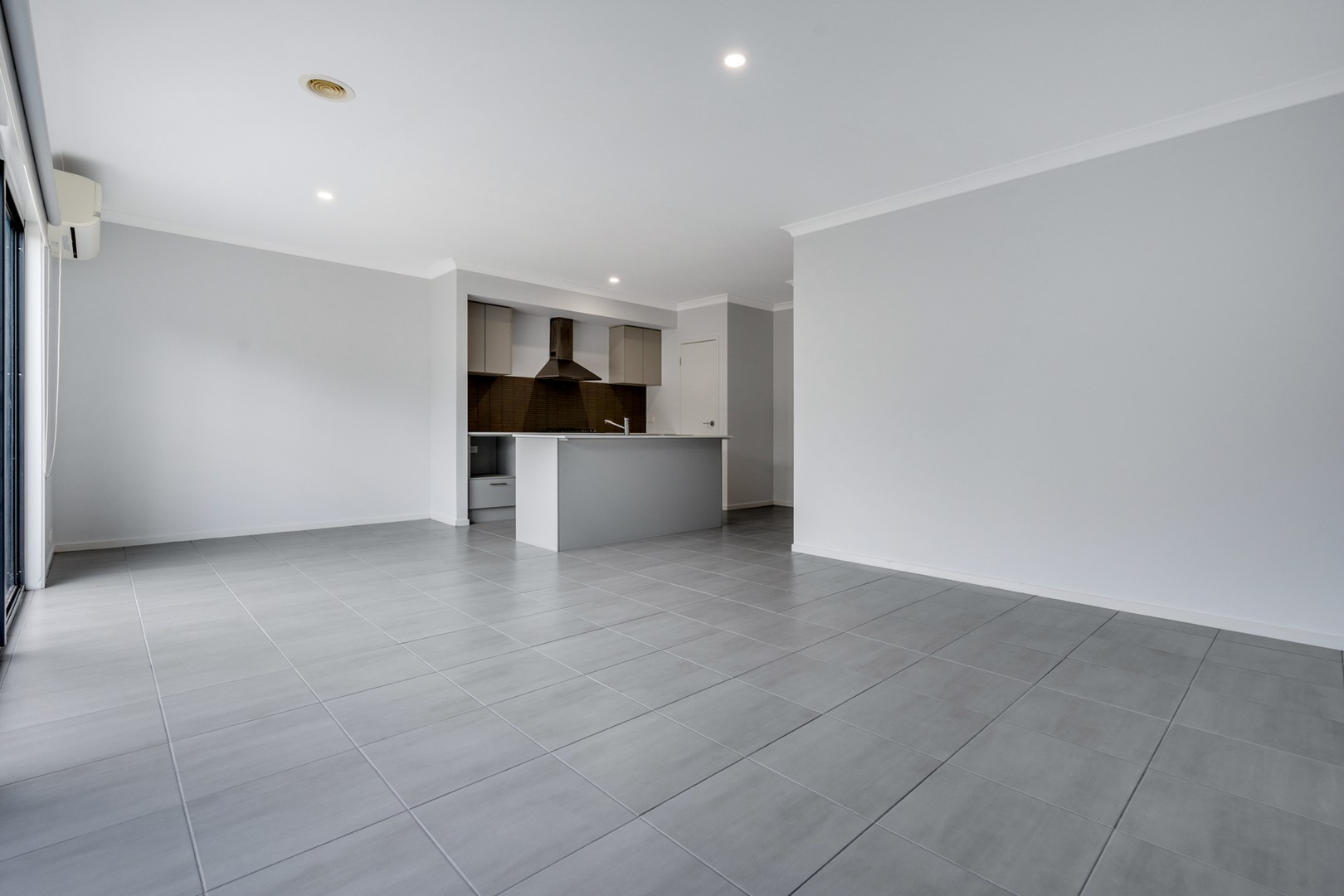 9 Pembury Street, Craigieburn, VIC 3064, Craigieburn - Thumbnail 4