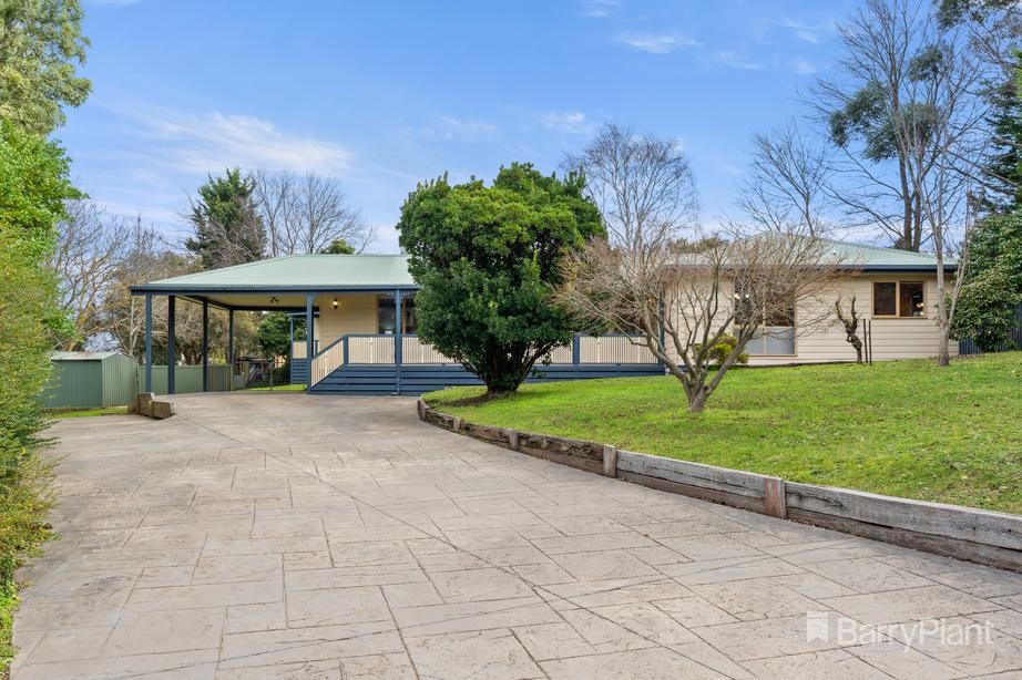 9 Peppermint Court, Emerald, VIC 3782, Emerald - Thumbnail 2