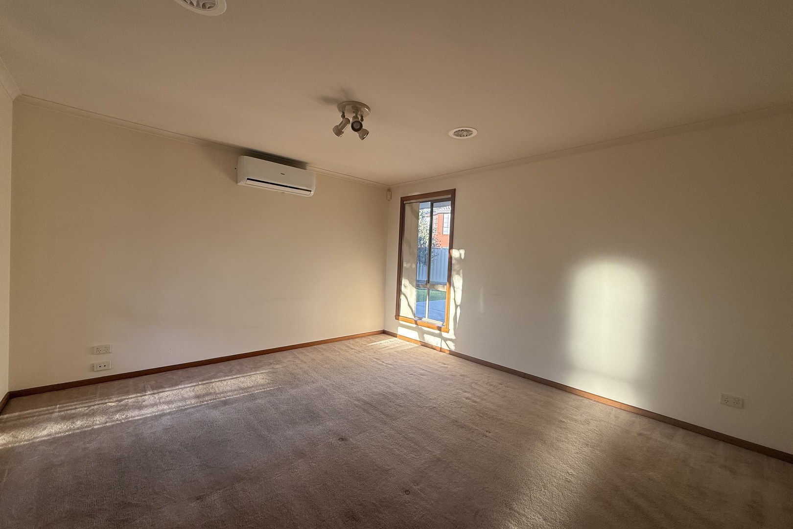 9 Perkins Close, Delahey, VIC 3037, Delahey - Thumbnail 2
