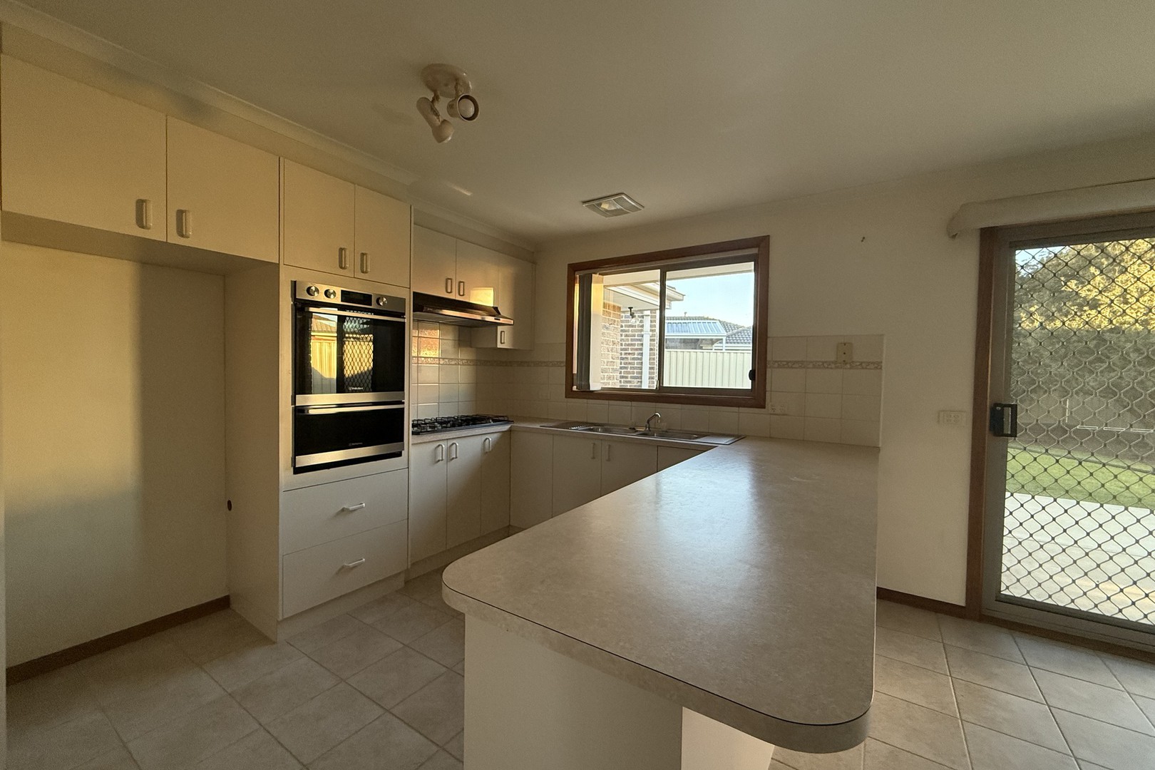 9 Perkins Close, Delahey, VIC 3037, Delahey - Thumbnail 4