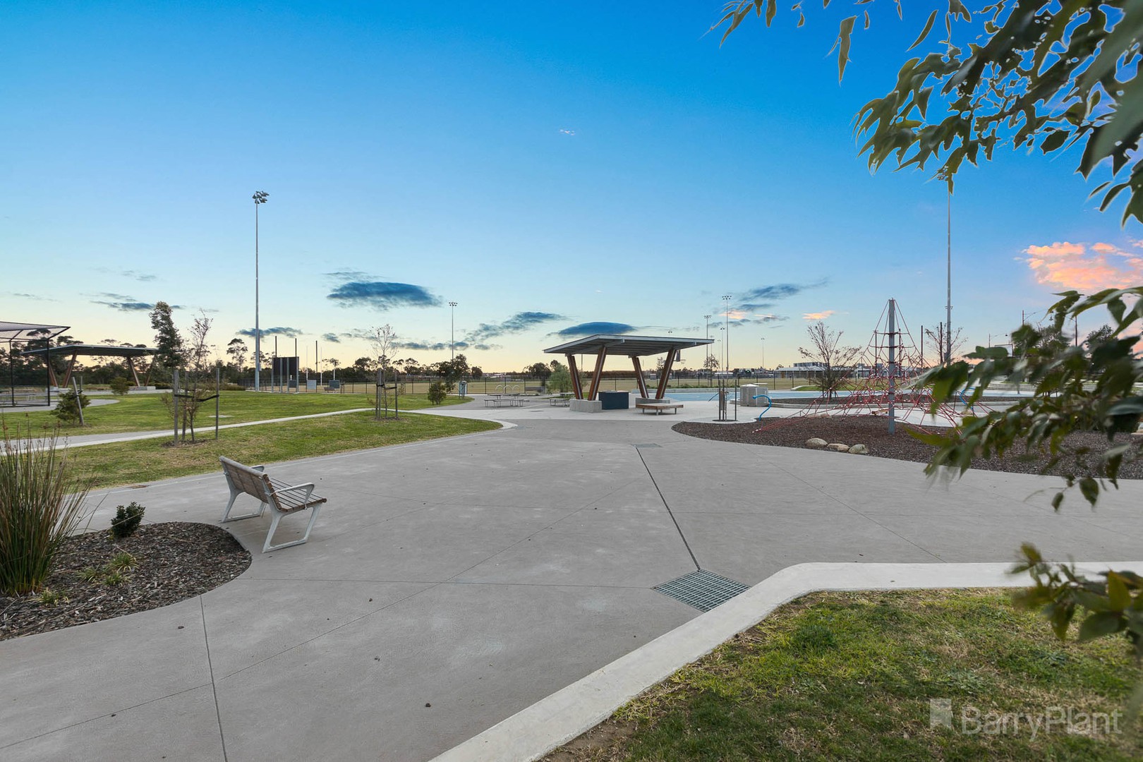 9 Plover Street, Pakenham, VIC 3810, Pakenham - Thumbnail 2