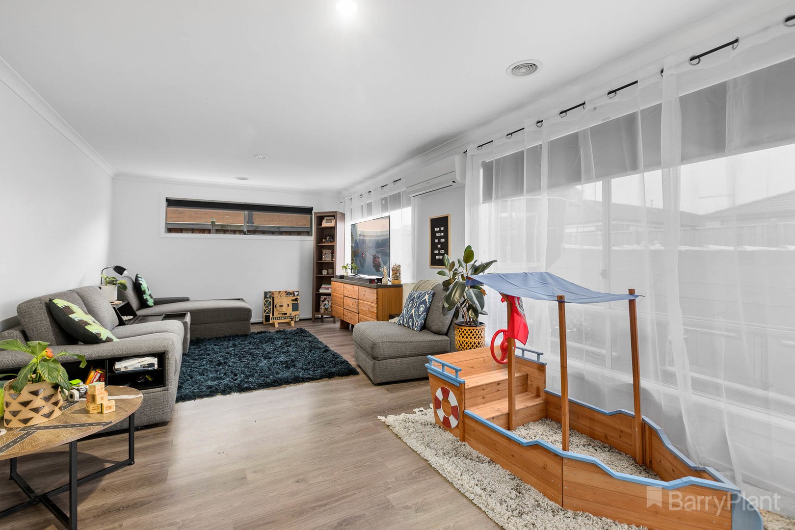 9 Plover Street, Pakenham, VIC 3810, Pakenham - Thumbnail 6