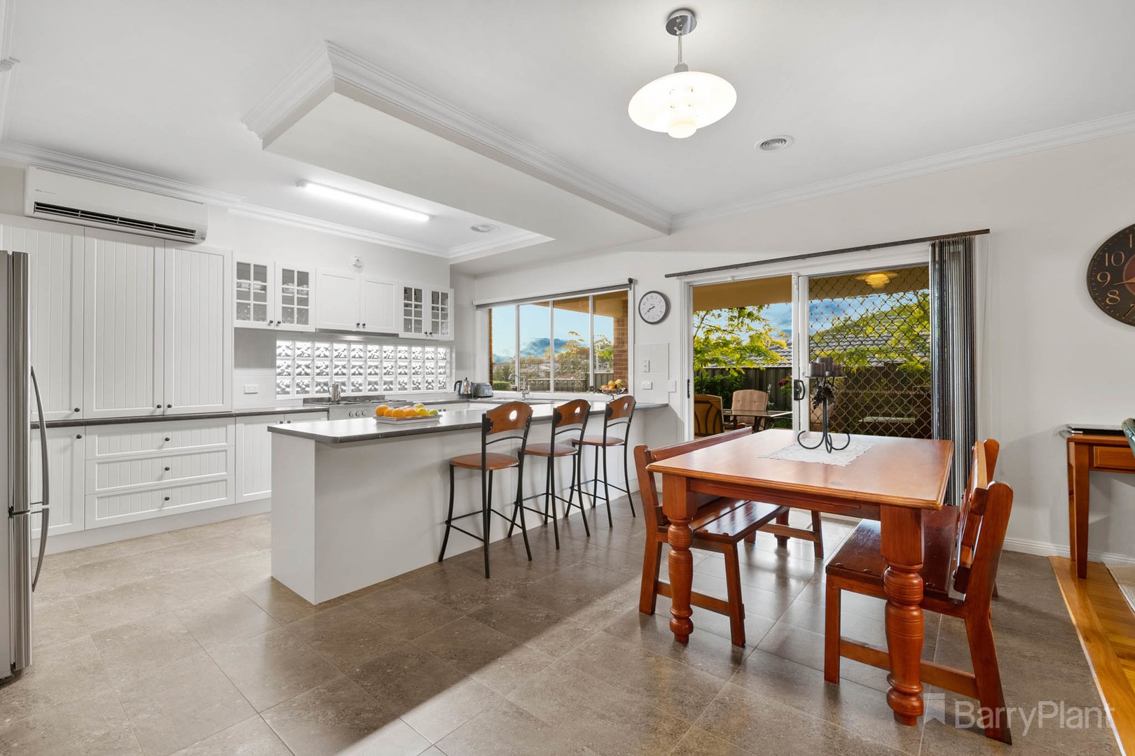 9 Powell Place, Pakenham, VIC 3810, Pakenham - Thumbnail 2
