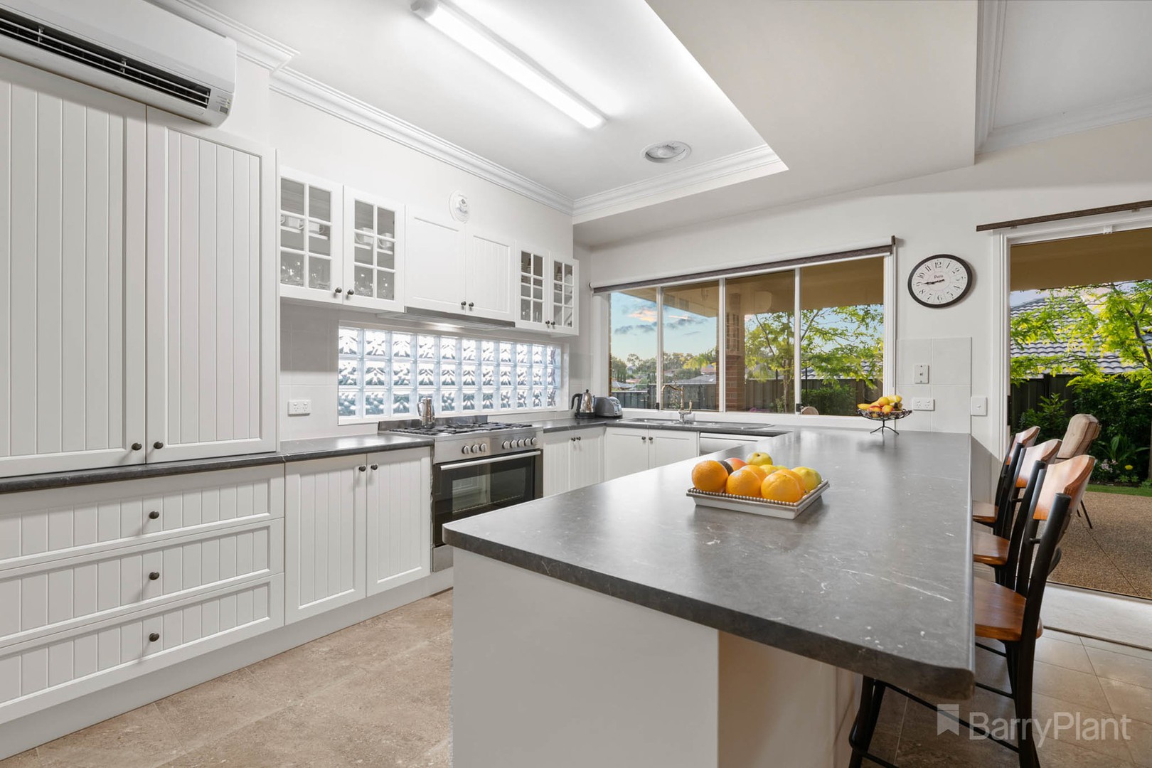 9 Powell Place, Pakenham, VIC 3810, Pakenham - Thumbnail 4