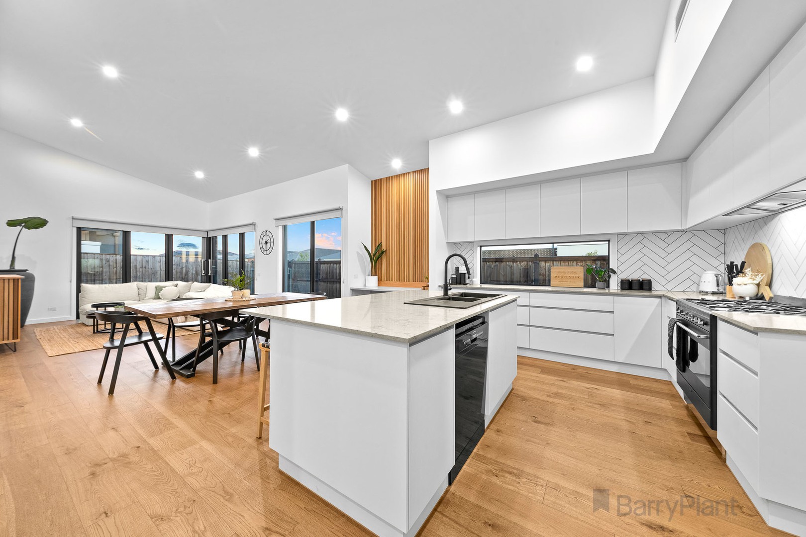 9 Pridley Boulevard, Officer South, VIC 3809, Officer South - Thumbnail 6