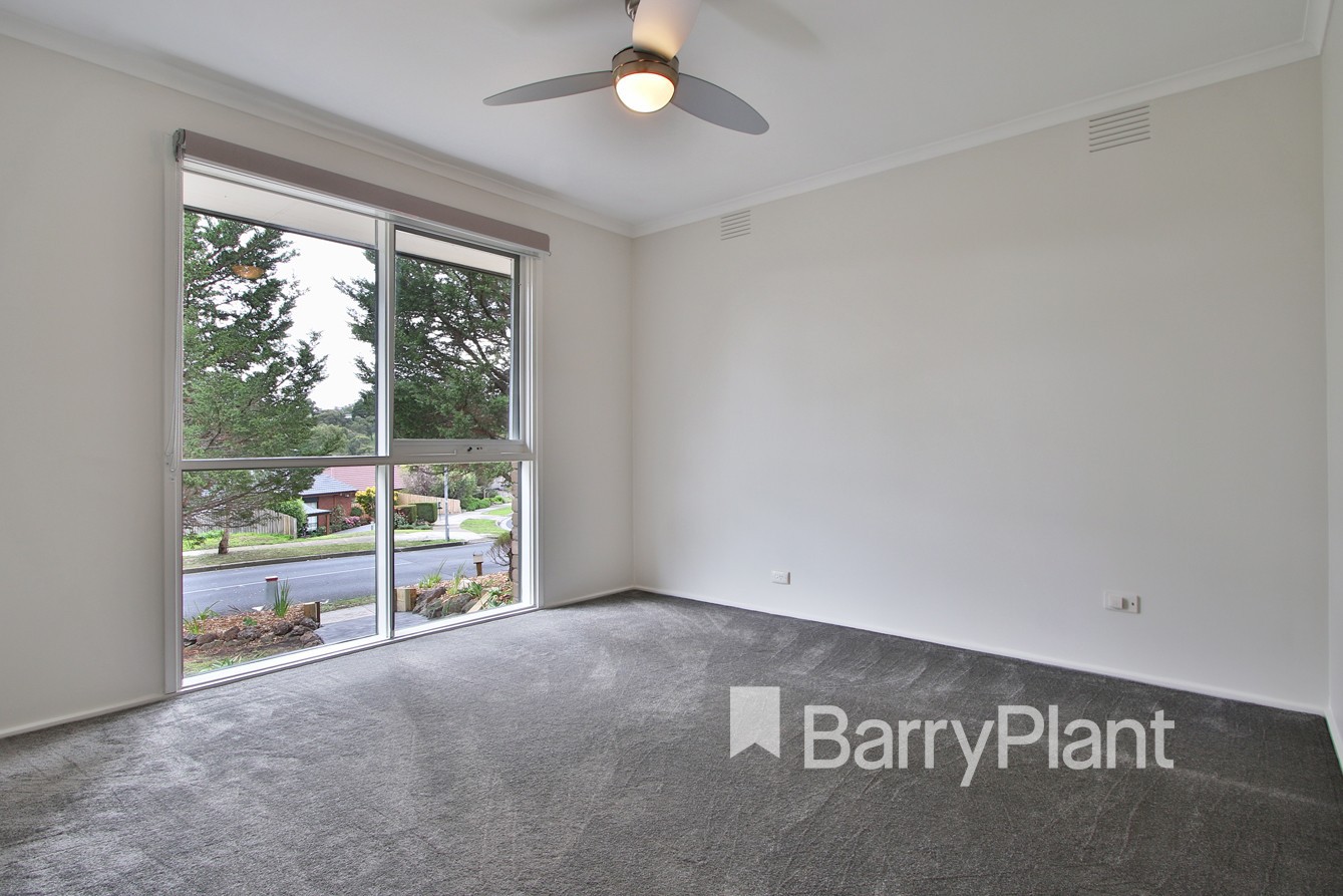9 Punkerri Circuit, Greensborough, VIC 3088, Greensborough - Thumbnail 2