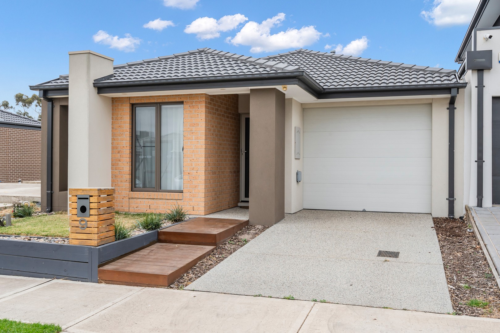 9 Quebec Avenue, Craigieburn, VIC 3064, Craigieburn - Image 1