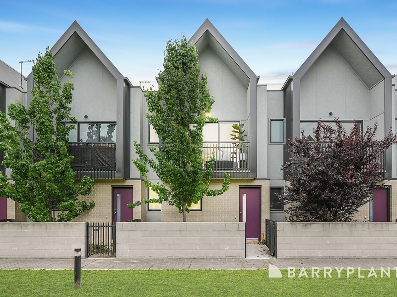 9 Ripplebrook Walk, Pakenham, VIC 3810 - Image - 25/11/2025