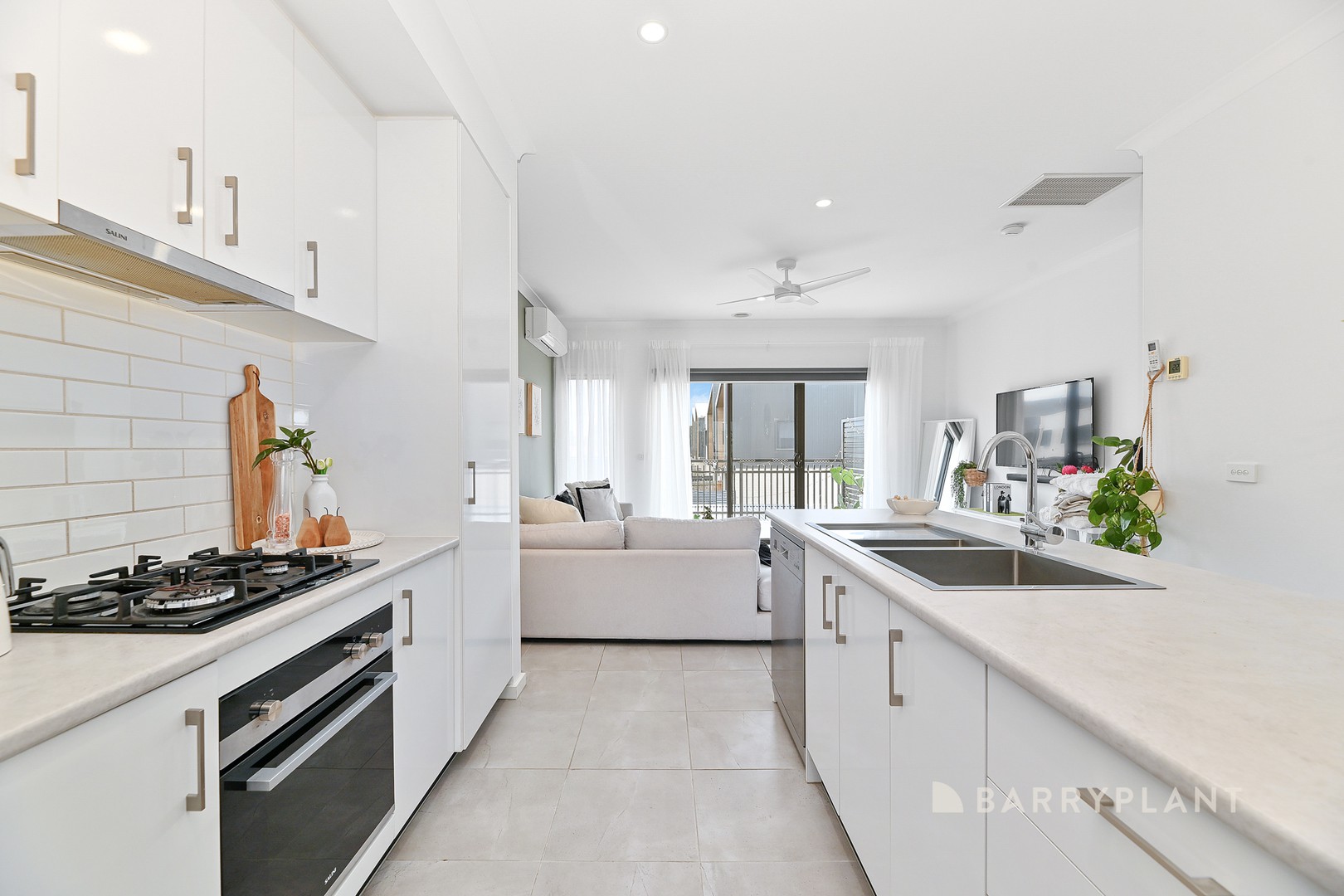 9 Ripplebrook Walk, Pakenham, VIC 3810, Pakenham - Thumbnail 7
