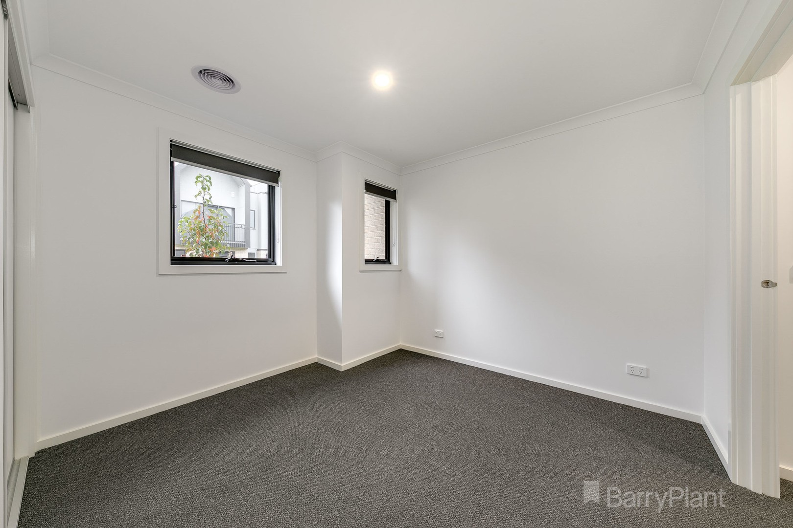 9 Ripplebrook Walk, Pakenham, VIC 3810, Pakenham - Thumbnail 5