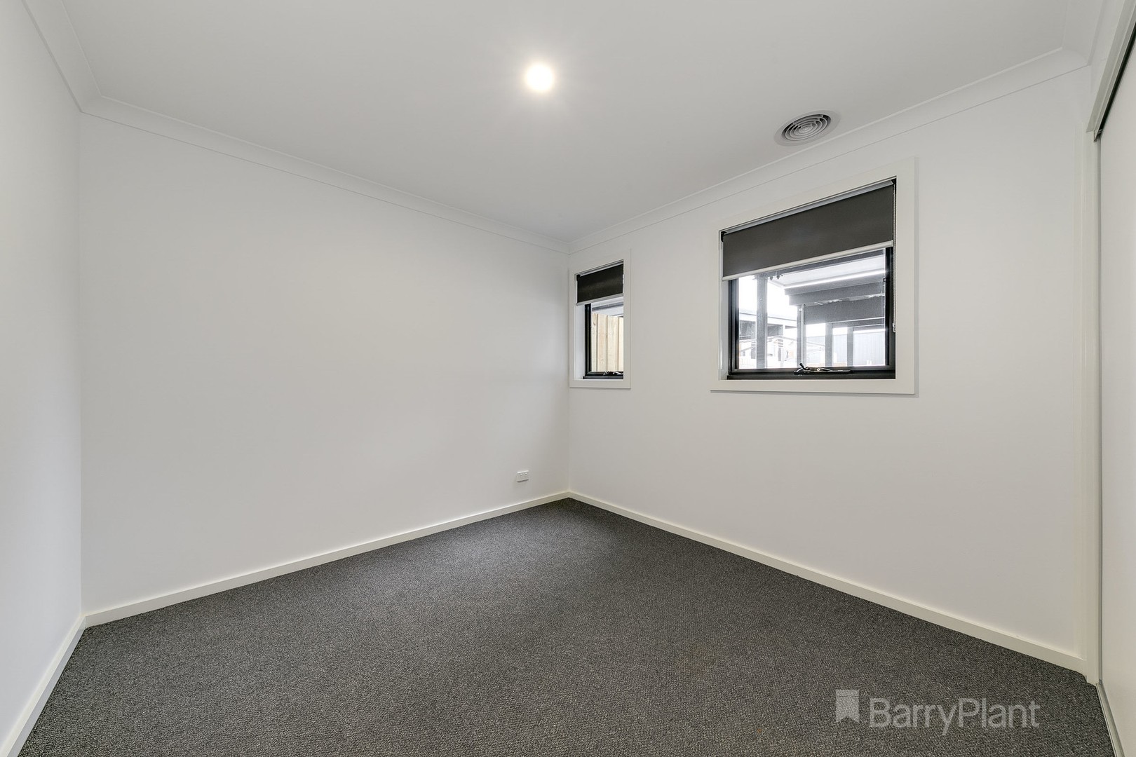 9 Ripplebrook Walk, Pakenham, VIC 3810, Pakenham - Thumbnail 8