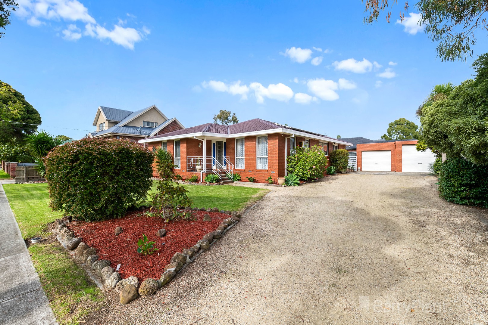 9 Riverview Crescent, Eumemmerring, VIC 3177, Eumemmerring - Thumbnail 2
