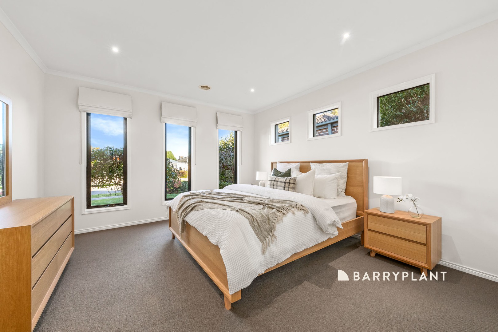 9 Ros Way, Berwick, VIC 3806, Berwick - Thumbnail 4