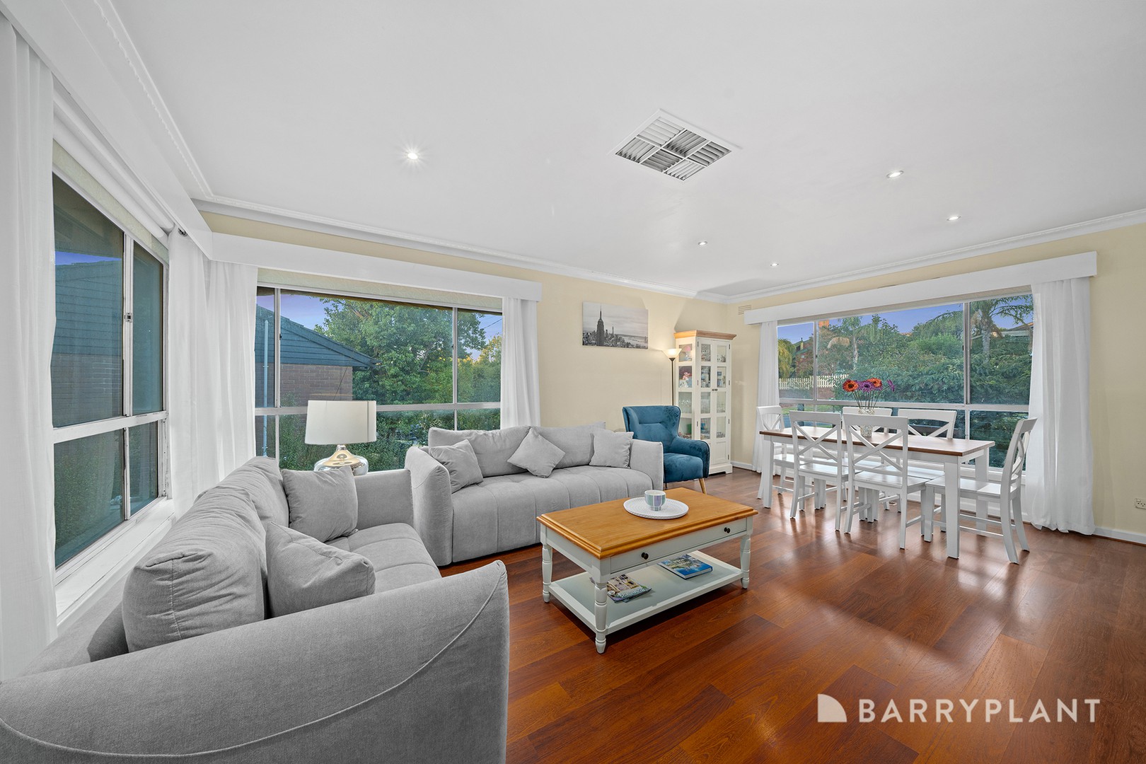 9 Roseman Road, Chirnside Park, VIC 3116, Chirnside Park - Thumbnail 2