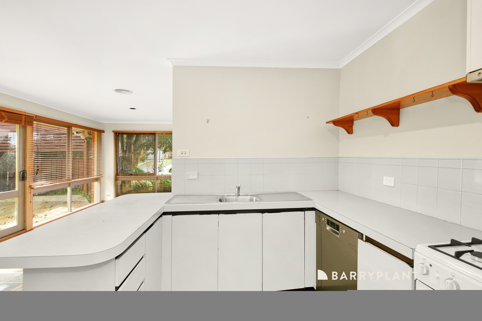 9 Rosemont Drive, Narre Warren, VIC 3805, Narre Warren - Thumbnail 4