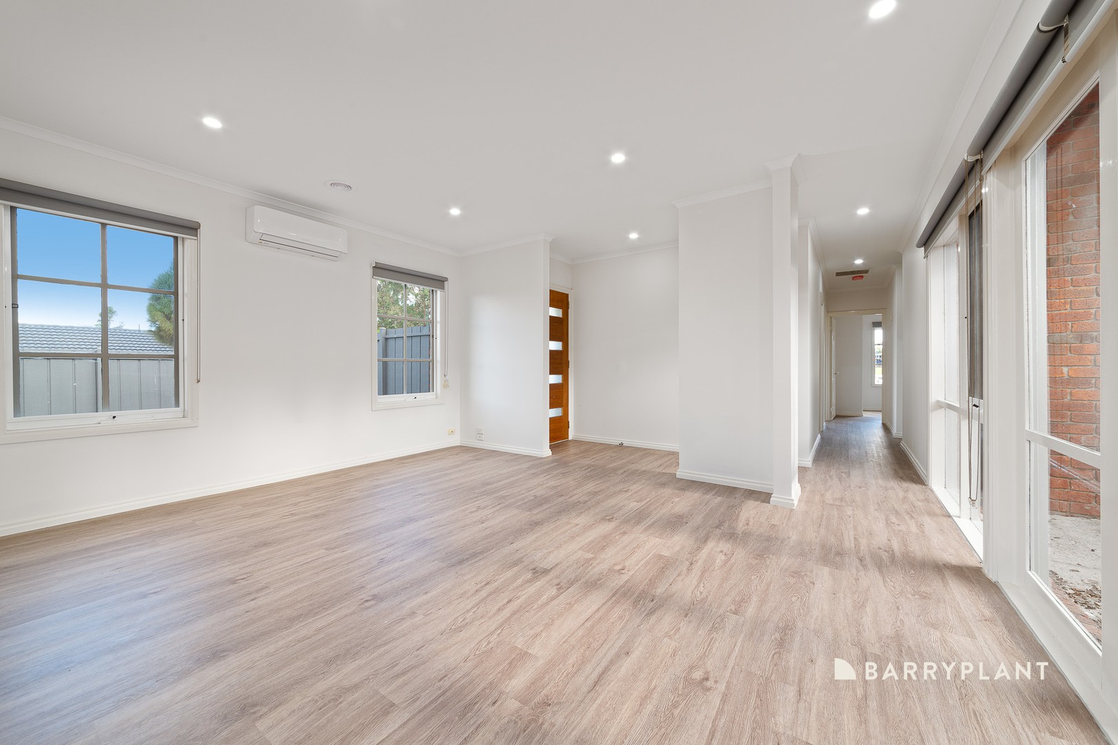 9 Rostron Way, Roxburgh Park, VIC 3064, Roxburgh Park - Thumbnail 3
