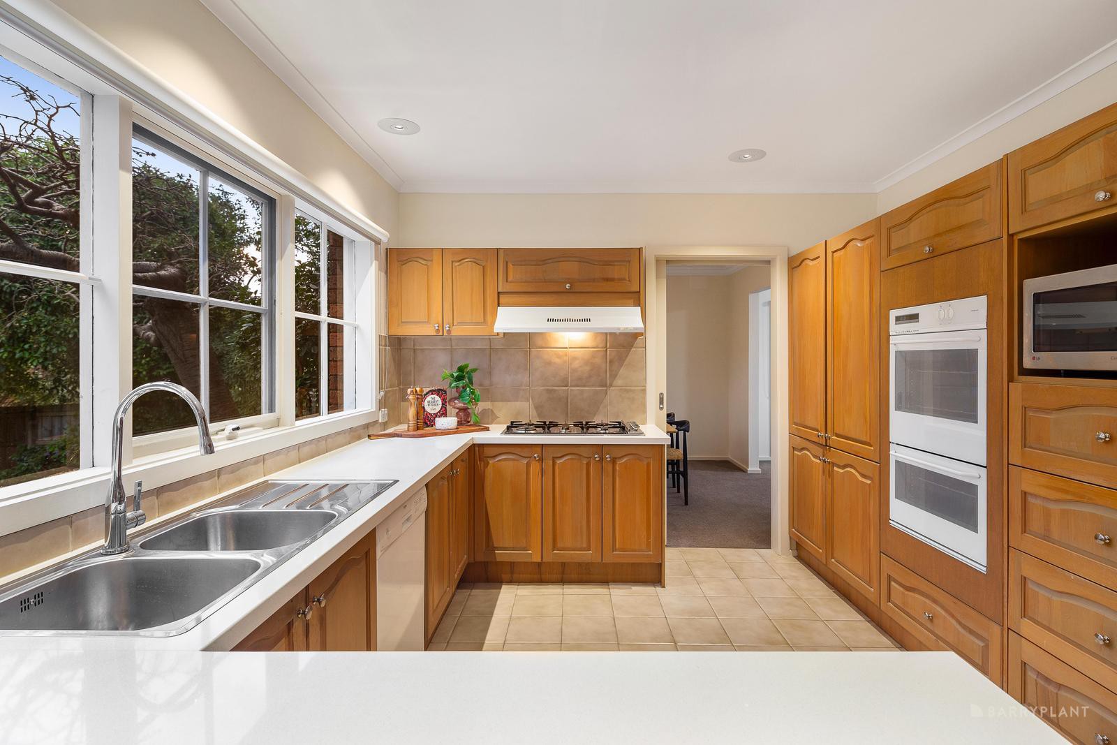 9 Rutland Avenue, Templestowe, VIC 3106, Templestowe - Thumbnail 4