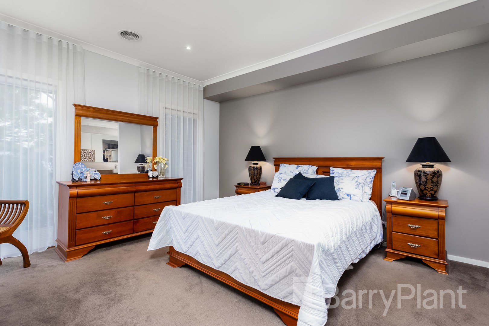 9 Saffron Place, Point Cook, VIC 3030, Point Cook - Thumbnail 4