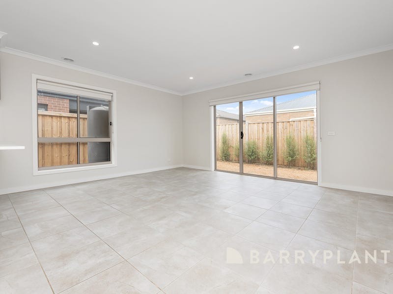 9 Salters Street, Thornhill Park, VIC 3335, Thornhill Park - Thumbnail 4