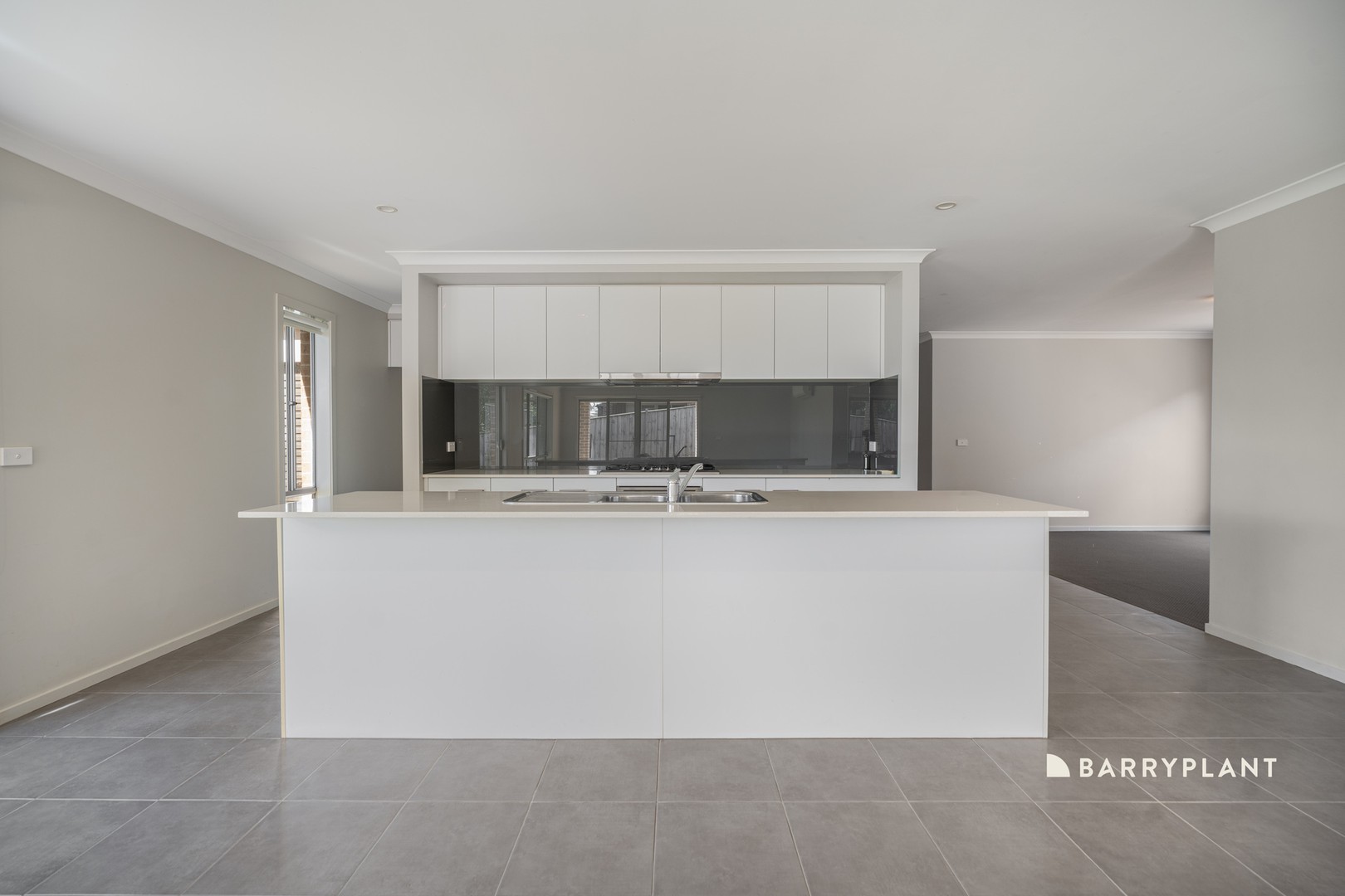 9 Saxon Road, Drouin, VIC 3818 - Thumbnail 1 - 31/08/2026