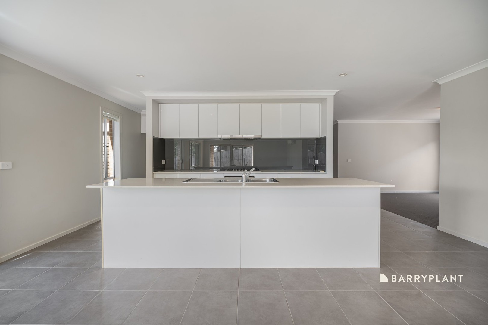 9 Saxon Road, Drouin, VIC 3818 - Thumbnail 1 - 31/08/2026