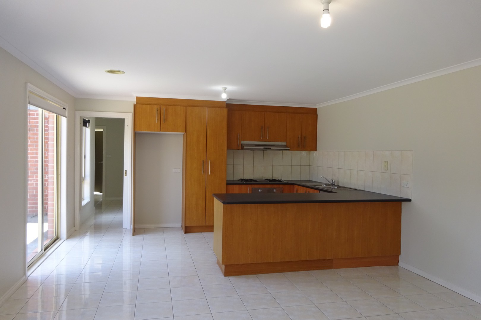 9 Severn Court, Roxburgh Park, VIC 3064, Roxburgh Park - Thumbnail 3