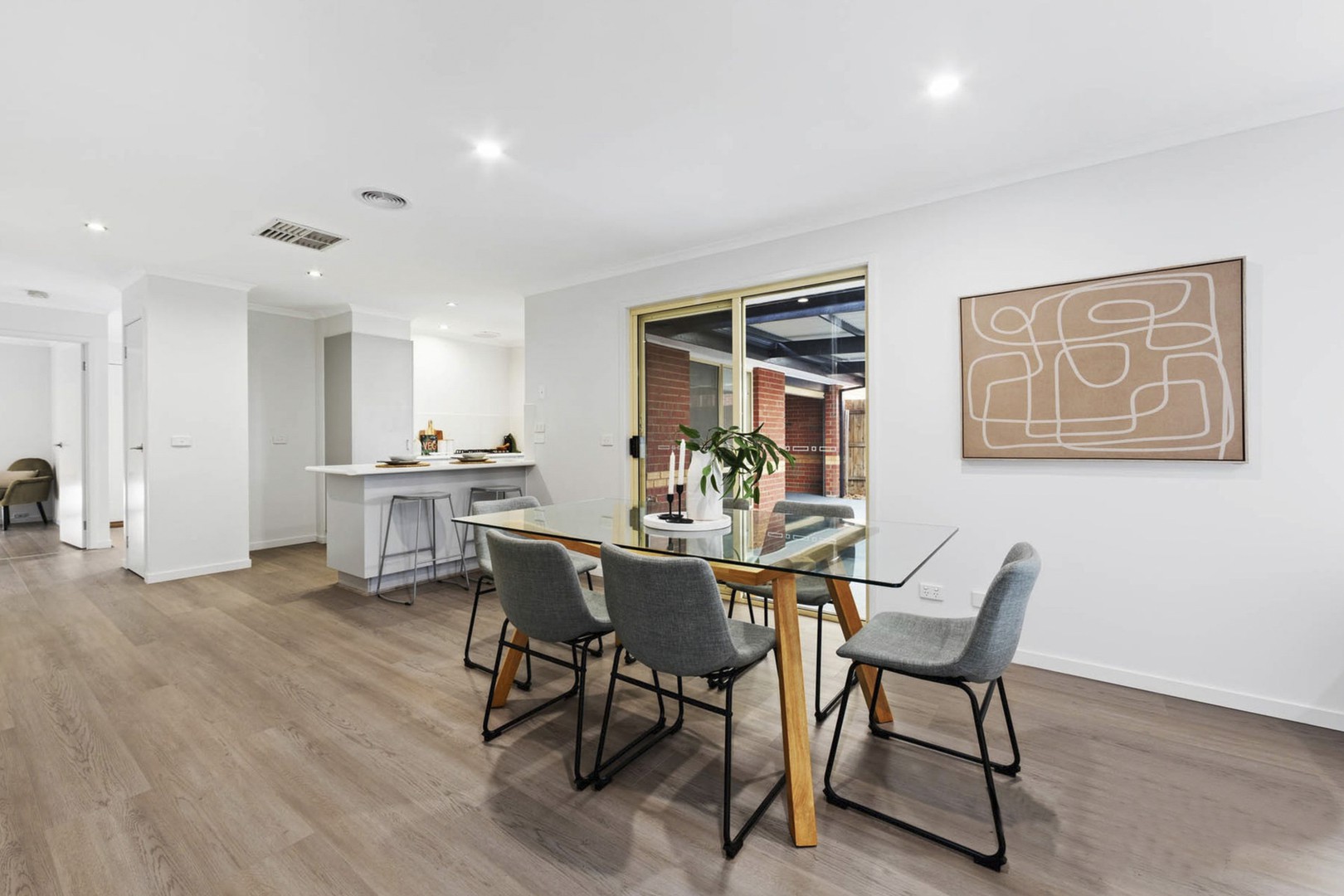 9 Silvana Way, Hillside, VIC 3037, Hillside - Thumbnail 5