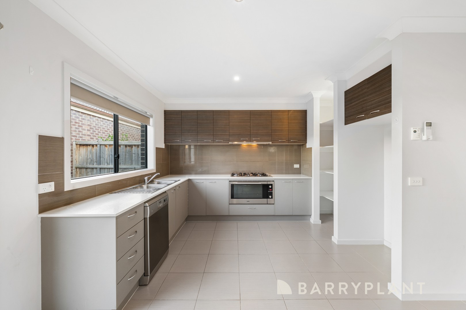 9 Sissinghurst Street, Truganina, VIC 3029, Truganina - Thumbnail 3