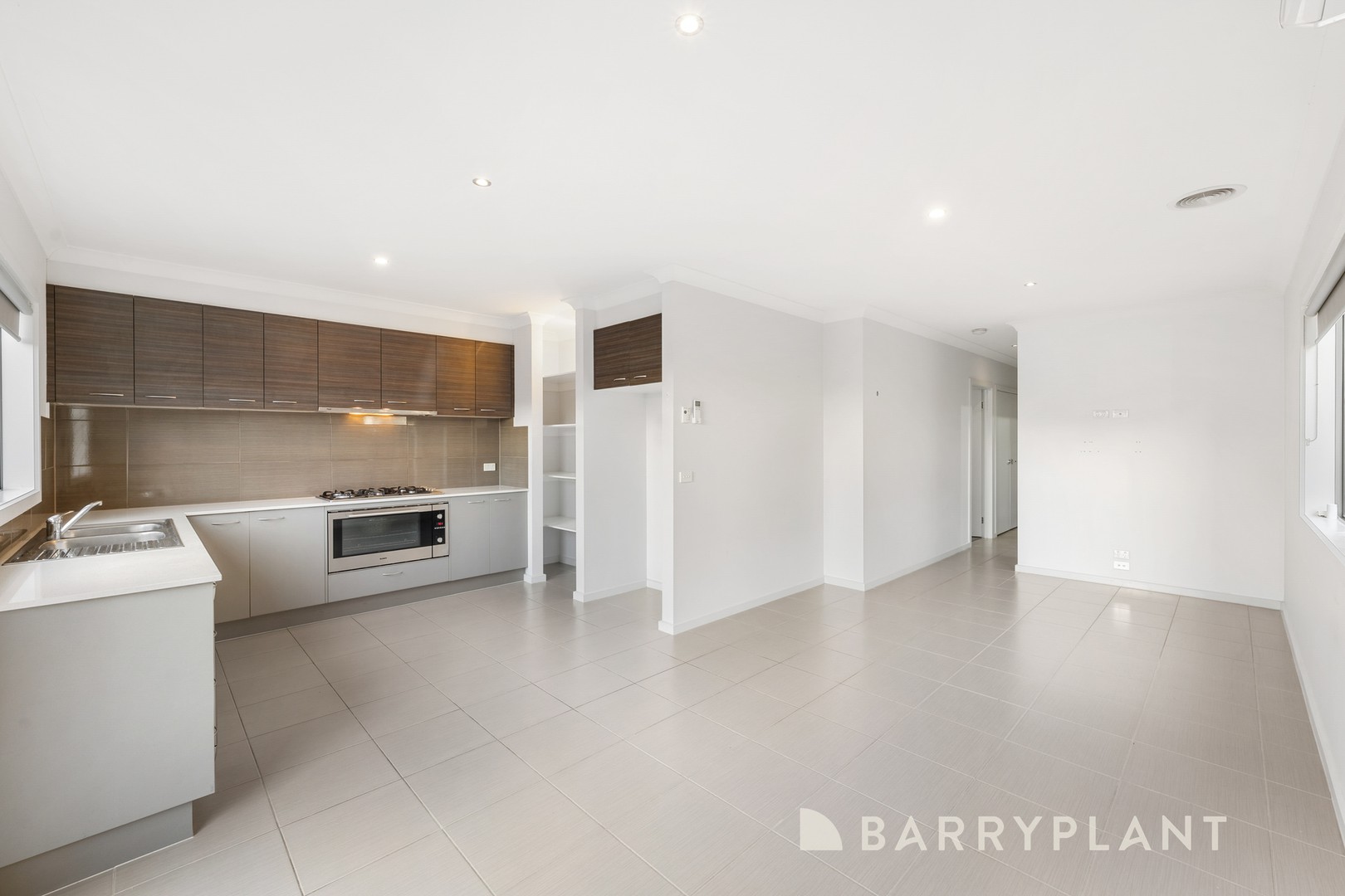 9 Sissinghurst Street, Truganina, VIC 3029, Truganina - Thumbnail 4